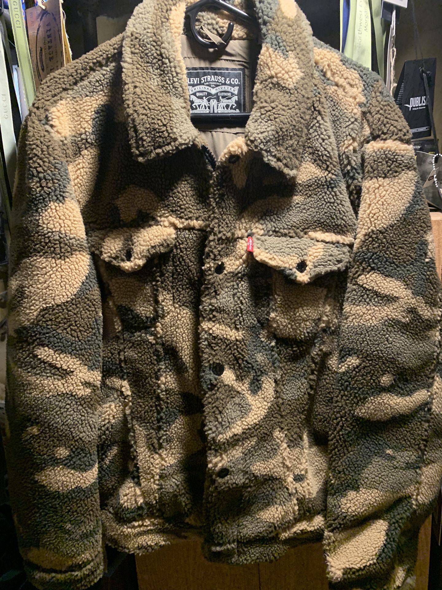 Mens Levi’s Shearling Trucker Camouflage Jacket Large  