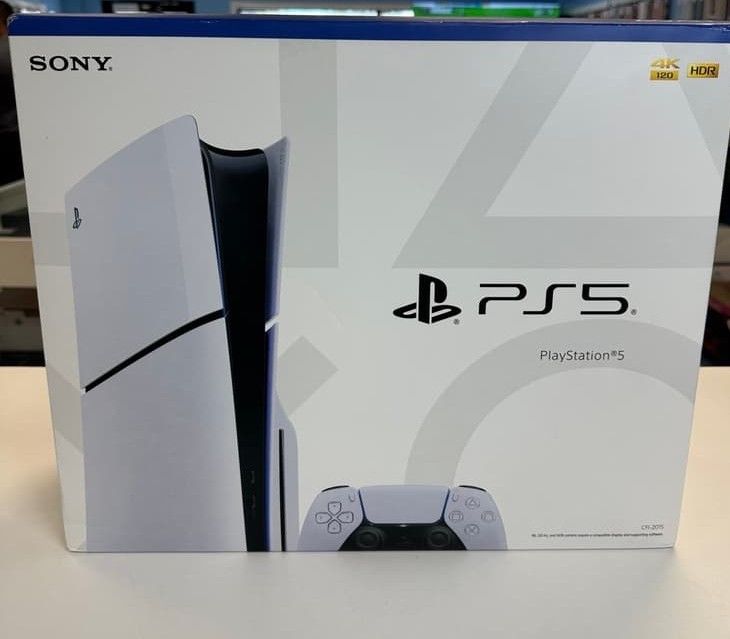 PS5 Slim Disc Version Unopened Brand New Inbox Comes $420
