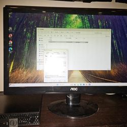 Dell 7070 Micro PC with 21.5in Monitor