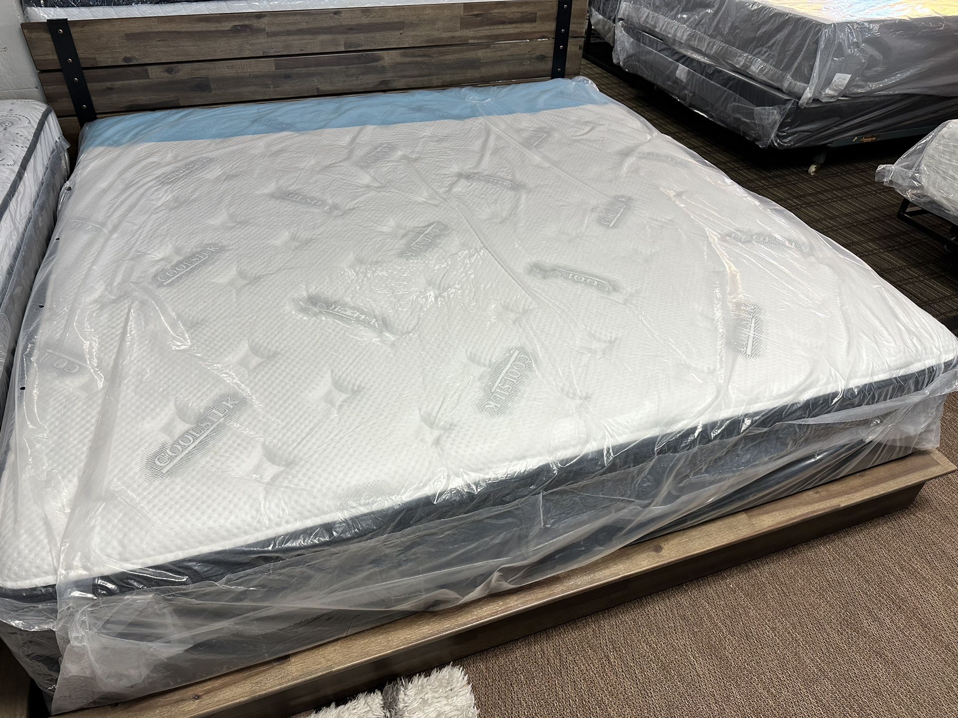 NEW 12” Promo King Hybrid Mattress