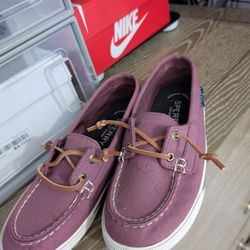Size 5 Women Sperry