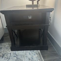 End Table With Electric Plug Ins