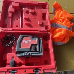 $100 👷🏻 🧰 milwaukee lazer 