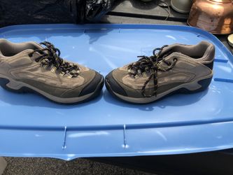 Earth Shoe Saratoga, hiking shoe, hers 8 1/2, his 6 1/2