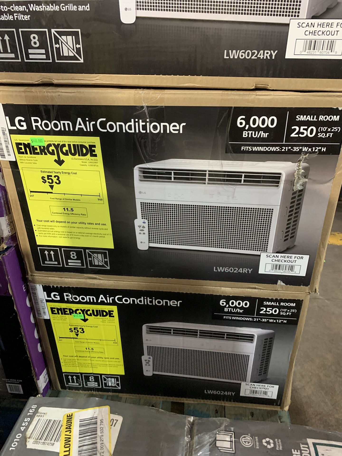 Air Conditioner LG 6,000 BTU Window Unit 