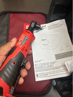 M22 ratchet 3/8 new w case