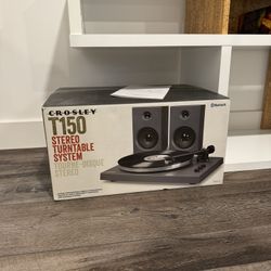 Awesome Turntable and 5 Albums  