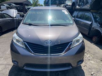 Toyota Sienna 2011 LE AWD (contact info removed) Parts