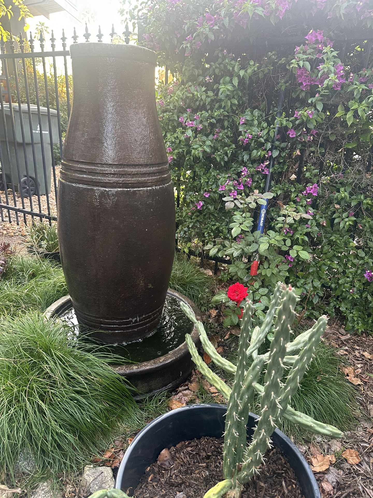 5’ Fountain With 30” Reservoir