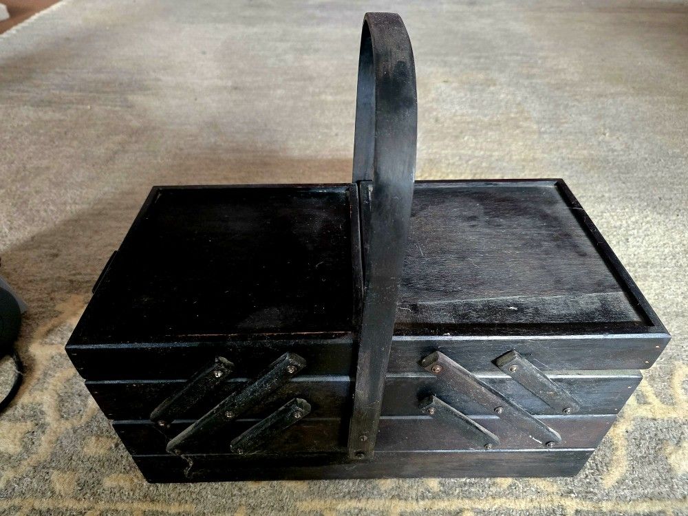 ANTIQUE STORAGE BOX