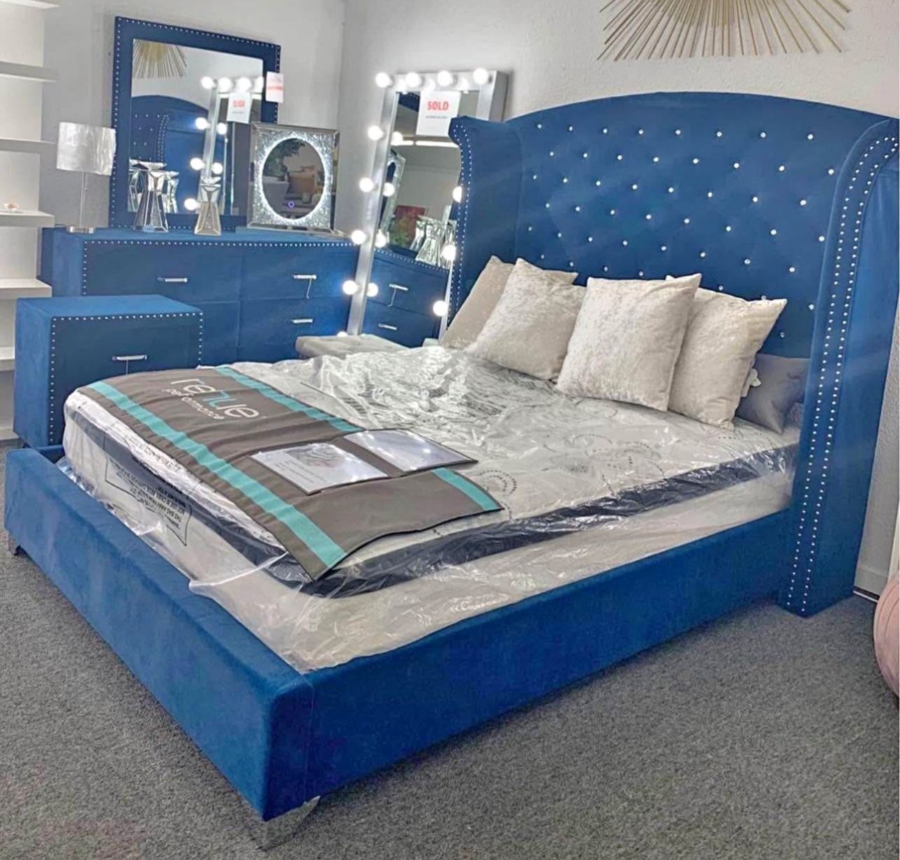 Brand new complete bedroom set- 0 interest finance available- FREE mattress with purchase.