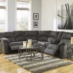 Tambo Pewter Reclining Sectional/ couch /Living room set