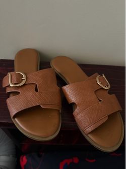Women brown buckle sandals