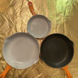3 GOURMET COOKWARE LE CRUESET