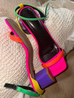 Sandals/colorblock