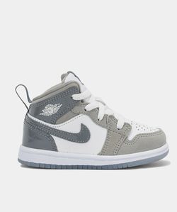 Jordan 1 Mid SE for little kids.