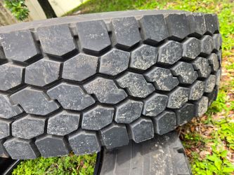 2 gomas 295/75R