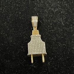 10k Gold & Diamond Plug Pendant Jewelry