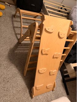 Montessori Pikler Triangle Climbing Set