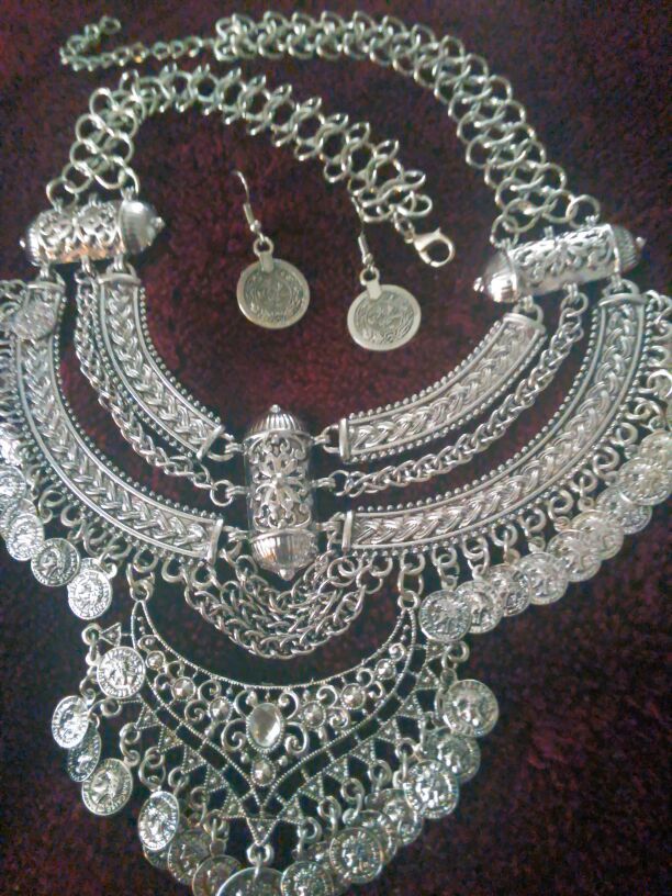 Ladies Party Large Necklace with earring.