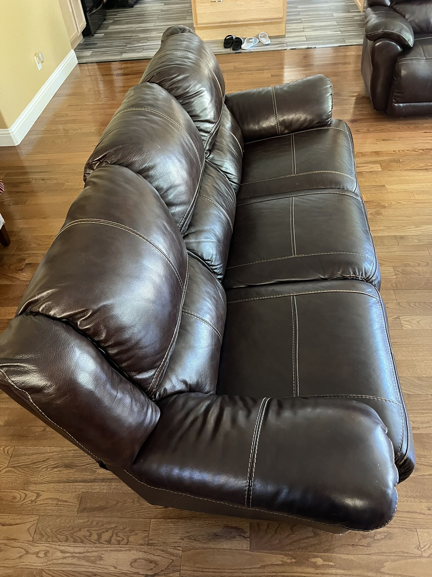 3 Couches -   Brown Leather 2 Sofa And Loveseat  Power Recliner 