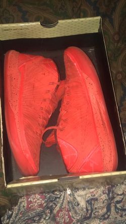 Kobe a.d. Mid 'passion' size 10