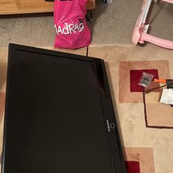Samsung Tv For Saleee!!!! 200
