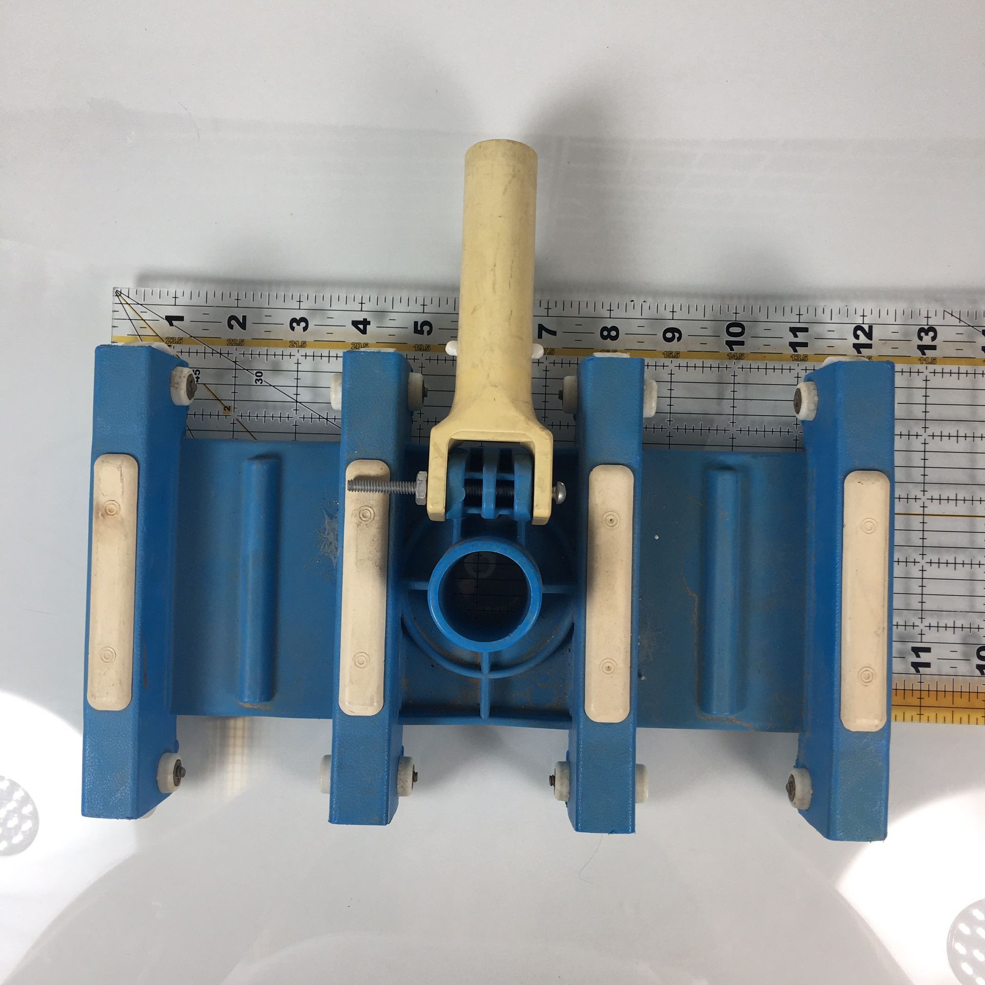 12” POOL VAC HEAD LOCATION HENDERSON 89015 CASH ONLY/ NO CASH APPS