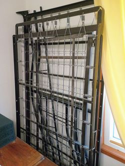 Trundle bed