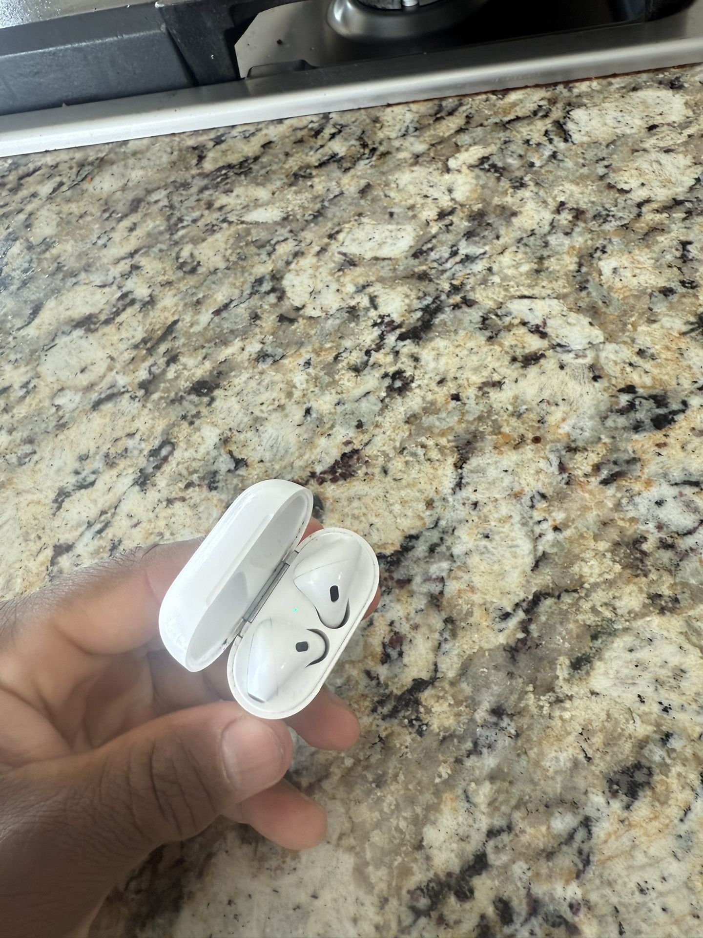 1st Gen Apple AirPods