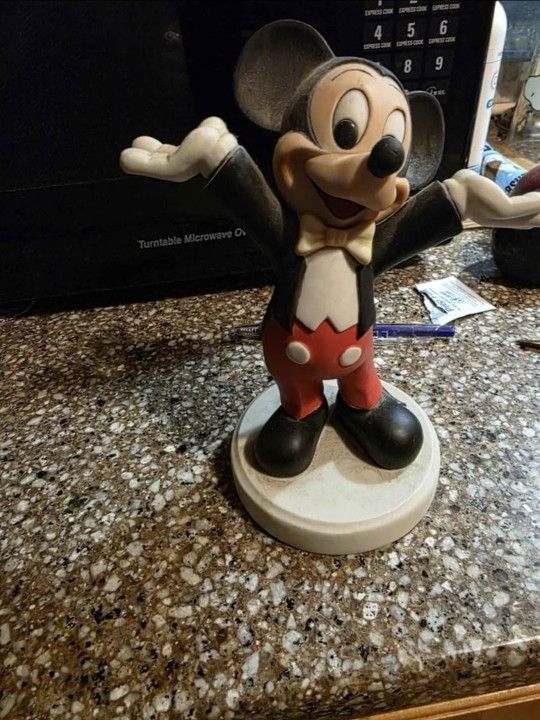 Mikey & Minnie Mouse Figurines