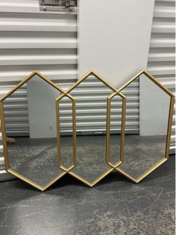 3-Panel Hanging Mirror