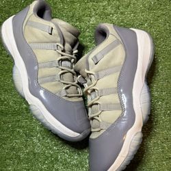 Jordan 11 Low Cool Grey Size 10.5