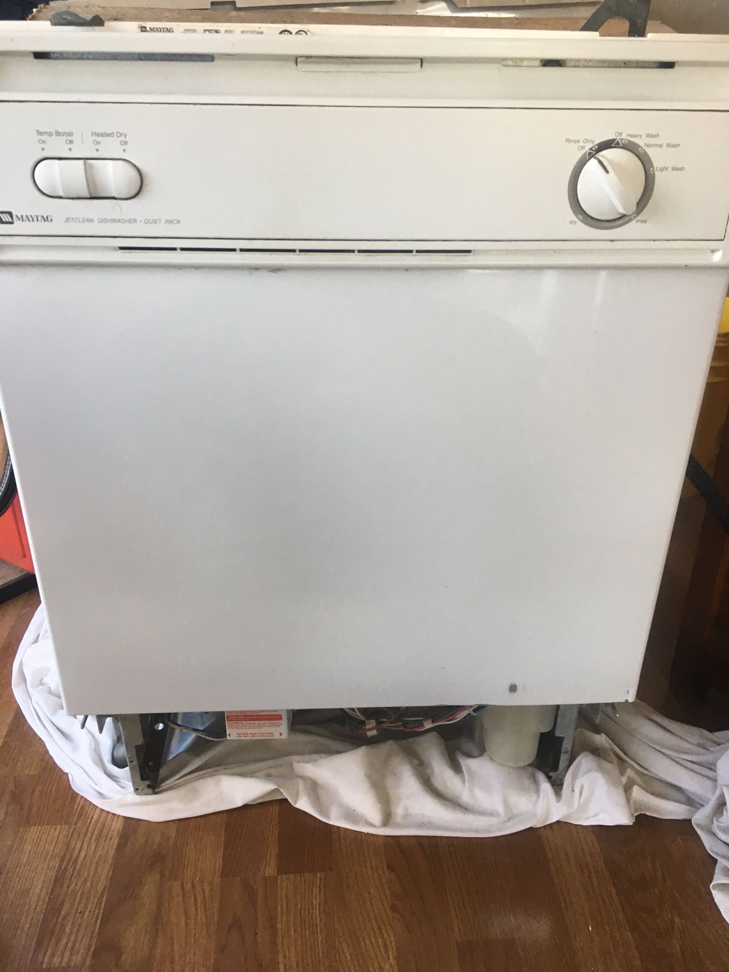 Maytag Jet Clean Quiet Pack Dishwasher