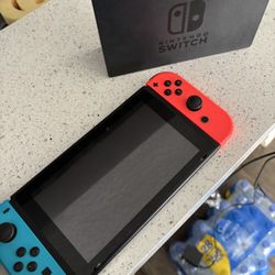 Nintendo Switch 