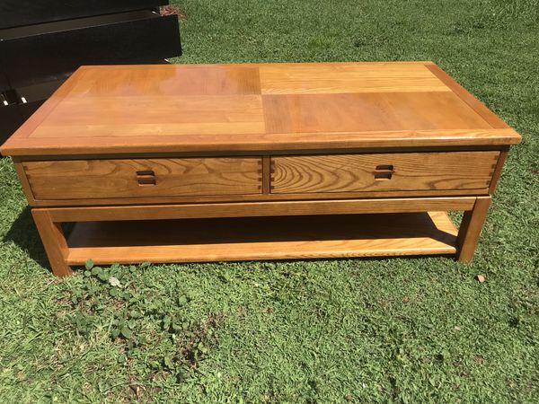 American Signature Coffee Table For In Brandon Fl Offerup