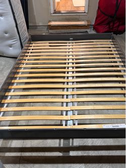 Free queen bed