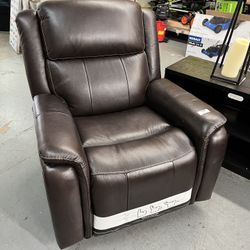 Barca Lounger Bryson Powered Recliner 