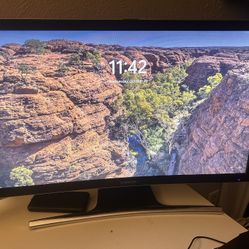 Curved Samsung Smart monitor 