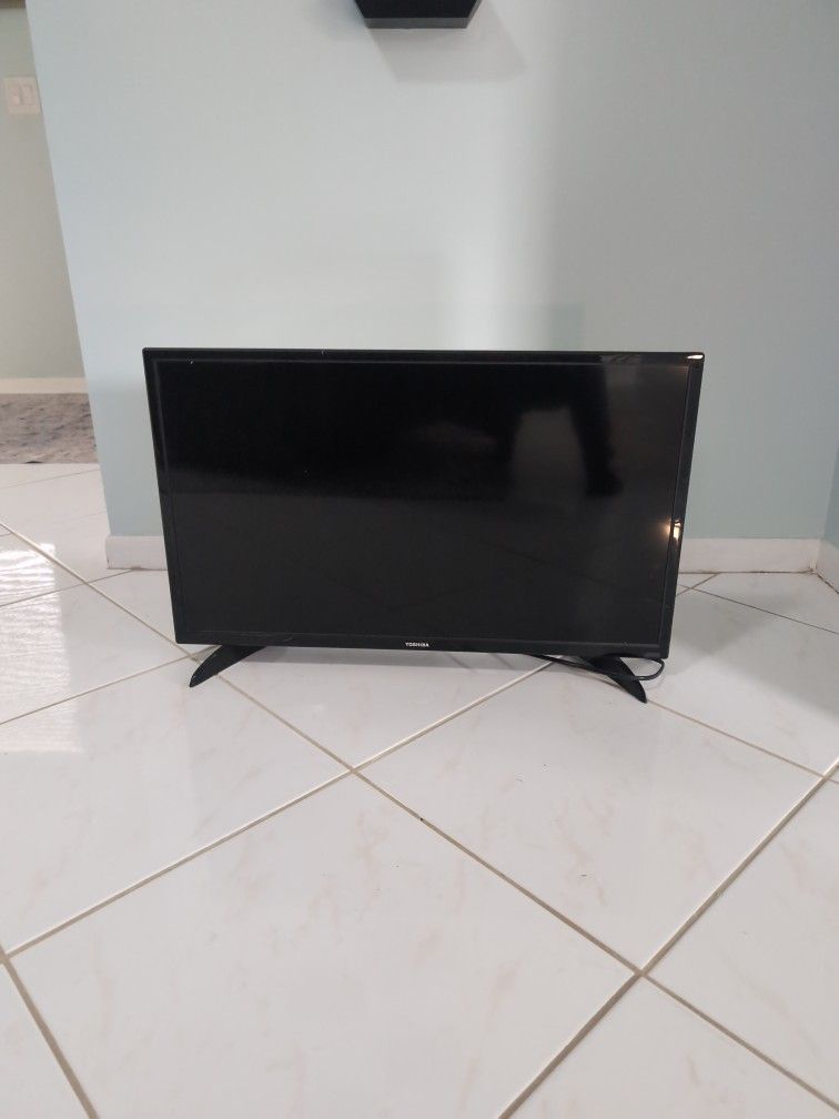 Toshiba 32" Tv