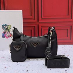 Prada Re-Edition Shoulder bag