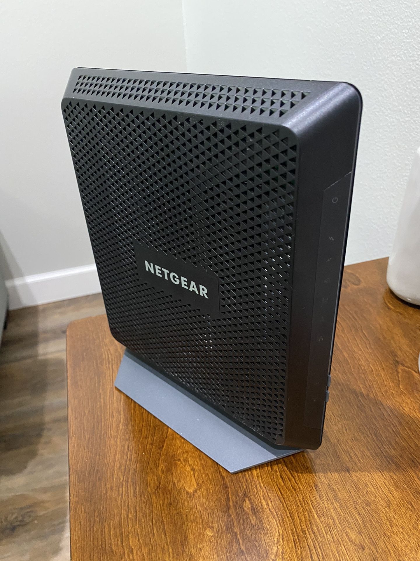 Netgear modem router AC1900