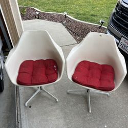 BURKE Iconic Mid-Century Modern Swivel Tulip Style Armchairs