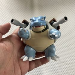 Pokemon Blastoise Deluxe Battle Feature Action Figure (read The Description)