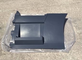 New 04 To 17 Volvo VNL Driver Side Rear Step Fairing Panel Semi Truck Tractor Rig