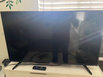 40 inch Hisense ROKU TV