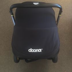 Doona + Stroller With Base 