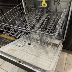 Whirlpool Dishwasher
