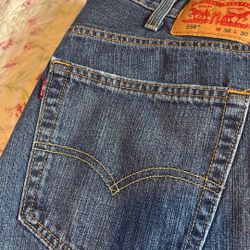 levi pants.  size 38 x30.  used but in very good condition