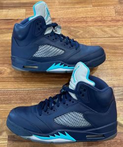 Jordon 4 navy size 8